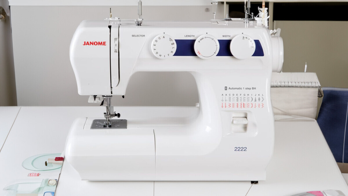 Janome 2222 Review: A Rock-Solid Machine!